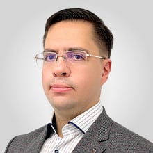 Михаил Степанян