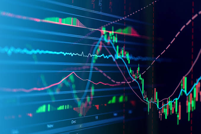 Dollar breaks through support levels